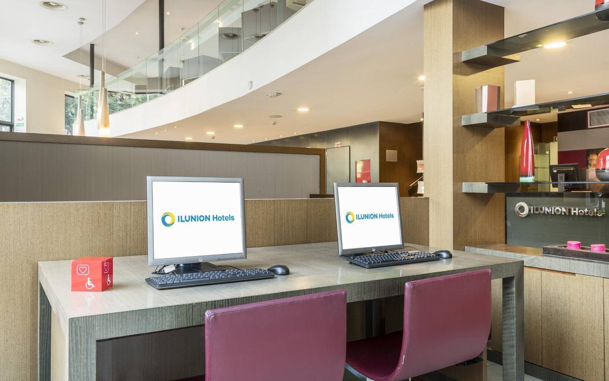 Internet point hotel ilunion auditori barcelona Internet point hotel ilunion auditori barcelona